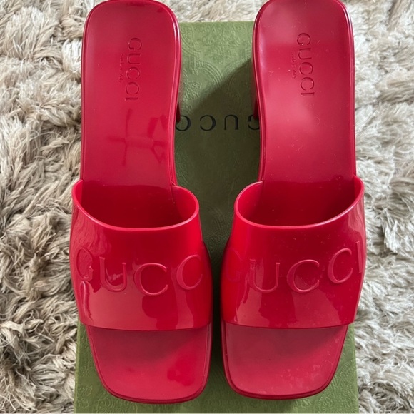 Gucci Bold Red Women's Sandals - Picture 1 of 8